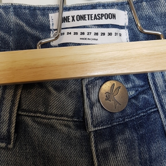 (SOLD) One Teaspoon Rocky High Waist Shorts Sz 22 - Picture 5 of 7